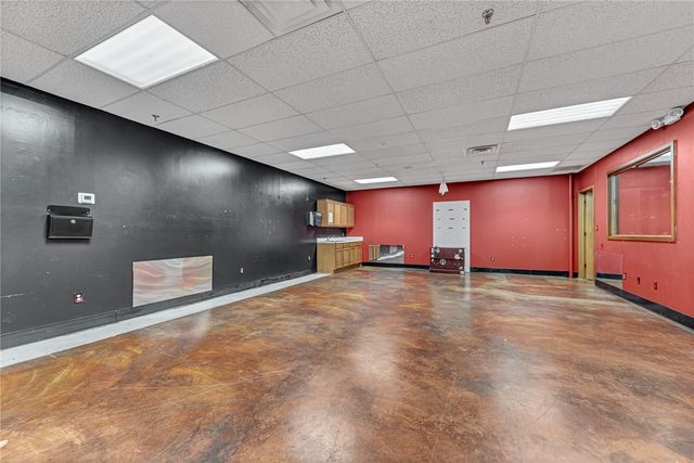 2600 W Hudson Road, Rogers, AR 72756