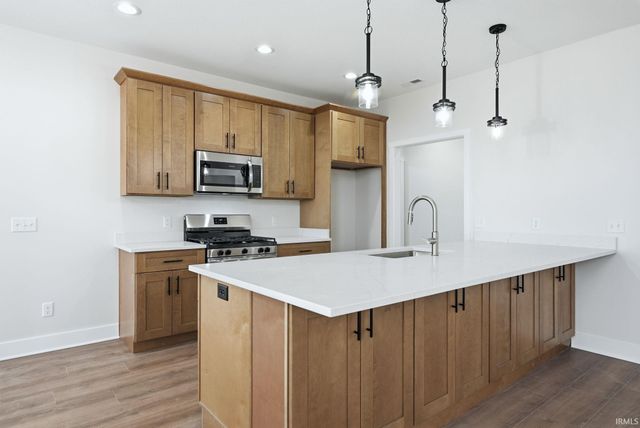 614 S Cottonwood Court, Columbia City, IN 46725