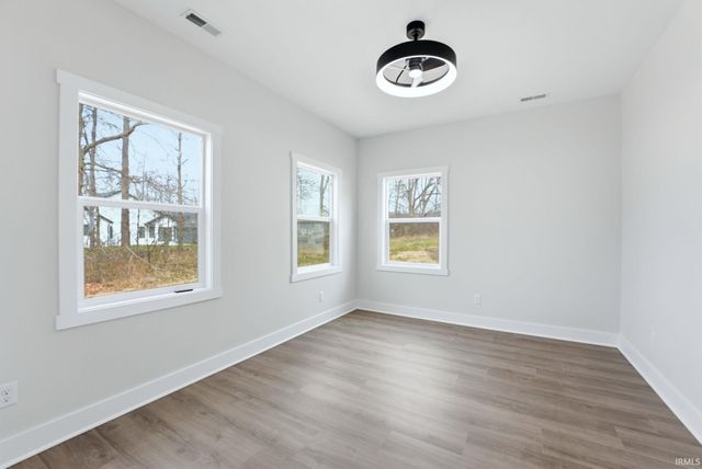 614 S Cottonwood Court, Columbia City, IN 46725