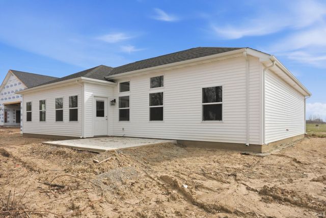 614 S Cottonwood Court, Columbia City, IN 46725