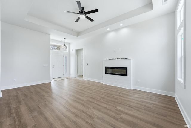 614 S Cottonwood Court, Columbia City, IN 46725