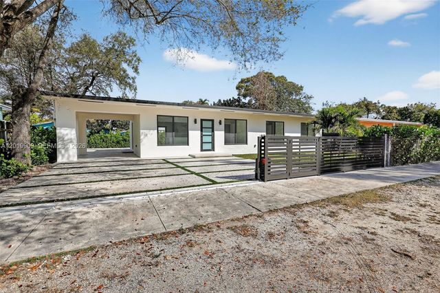 53 NW 68th St, Miami, FL 33150