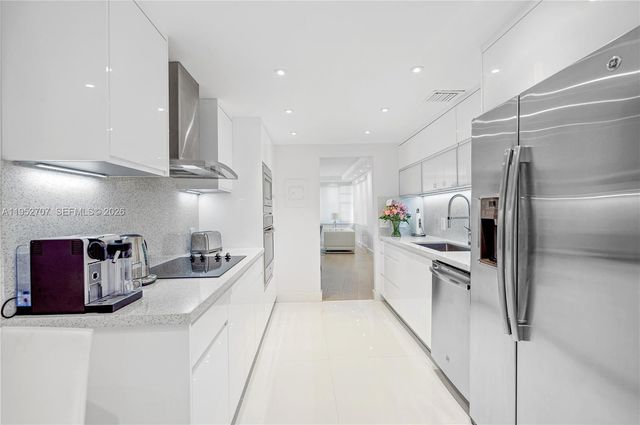 5255 Collins Ave 4A, Miami Beach, FL 33140