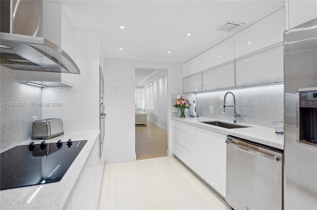 5255 Collins Ave 4A, Miami Beach, FL 33140