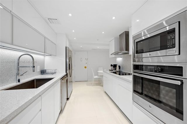 5255 Collins Ave 4A, Miami Beach, FL 33140