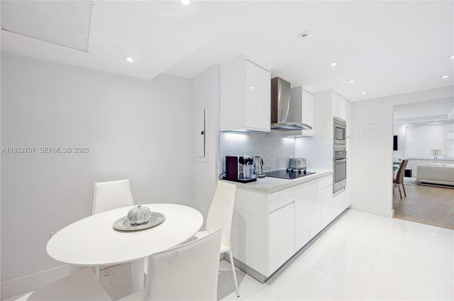 5255 Collins Ave 4A, Miami Beach, FL 33140