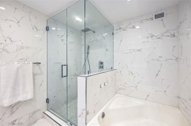 5255 Collins Ave 4A, Miami Beach, FL 33140