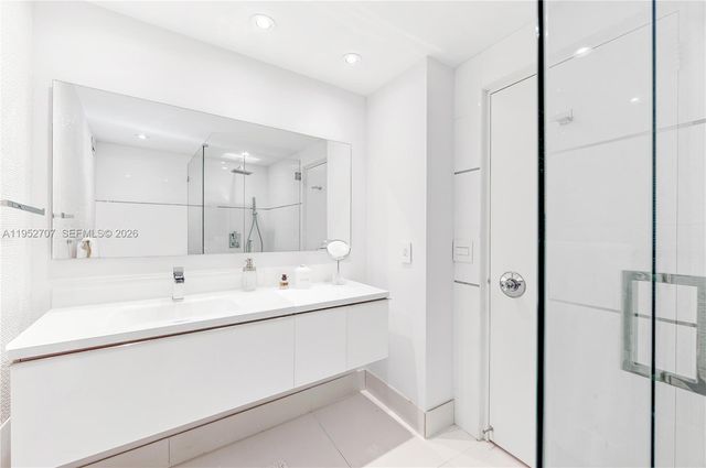 5255 Collins Ave 4A, Miami Beach, FL 33140