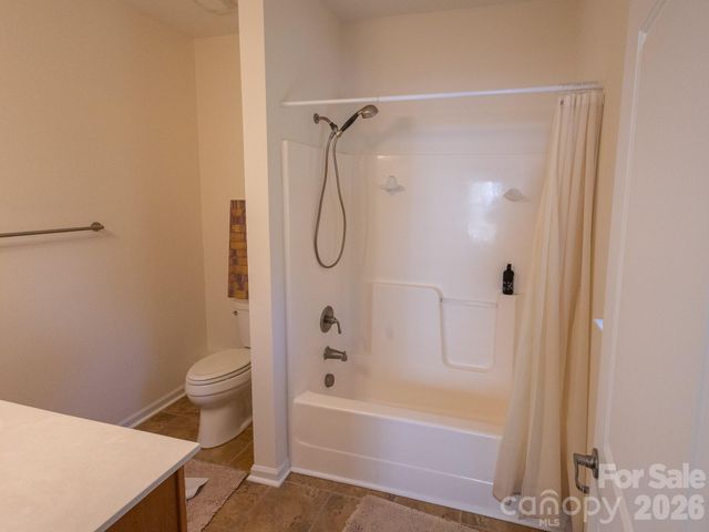 128 Lower Grassy Branch Road, Asheville, NC 28805