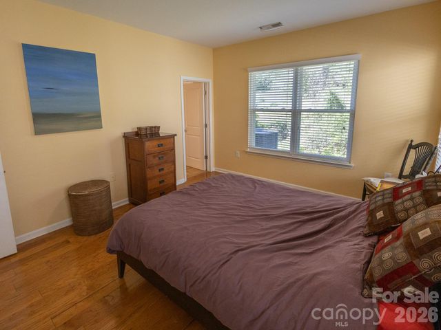 128 Lower Grassy Branch Road, Asheville, NC 28805