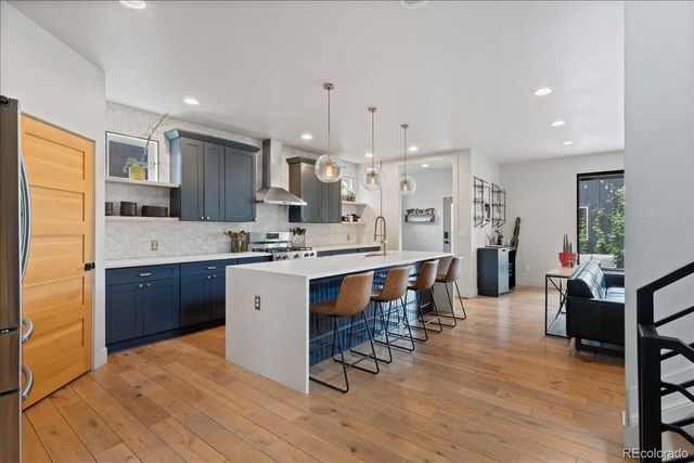 2533 N Emerson Street, Denver, CO 80205