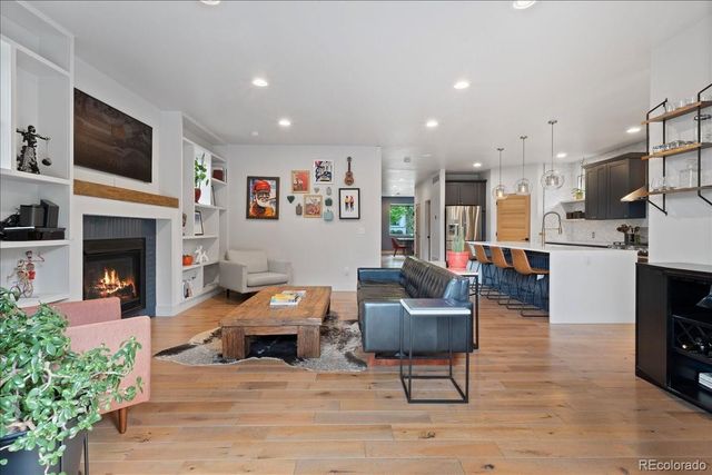 2533 N Emerson Street, Denver, CO 80205