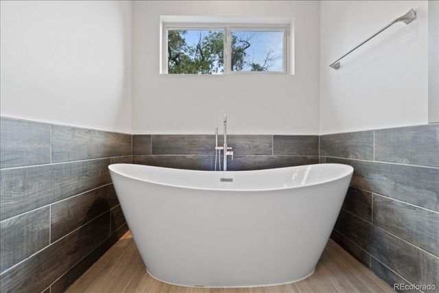 2533 N Emerson Street, Denver, CO 80205