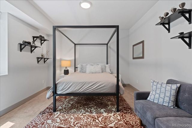 2533 N Emerson Street, Denver, CO 80205