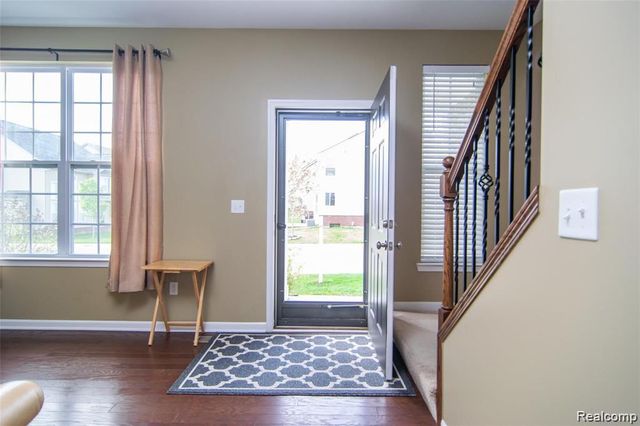 51171 Brompton, Novi, MI 48374