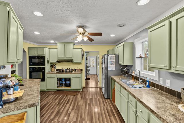 628 Ravens Creek Lane, Cynthiana, KY 41031