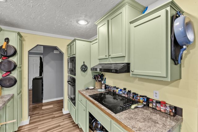 628 Ravens Creek Lane, Cynthiana, KY 41031