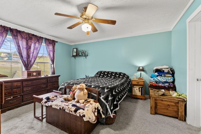 628 Ravens Creek Lane, Cynthiana, KY 41031