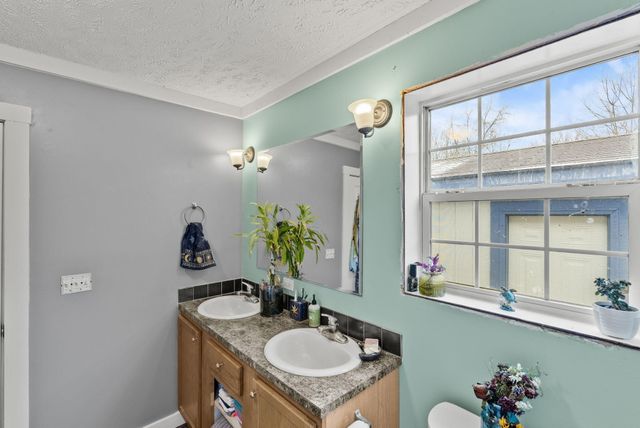 628 Ravens Creek Lane, Cynthiana, KY 41031