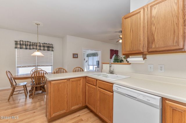 28 Donegal Way, Wilton, NY 12866