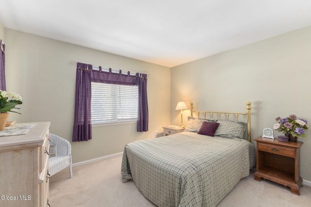 28 Donegal Way, Wilton, NY 12866