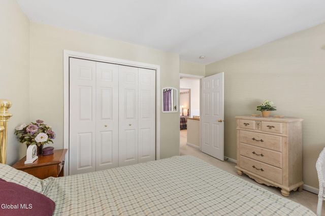 28 Donegal Way, Wilton, NY 12866