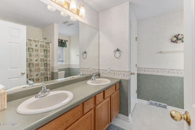 28 Donegal Way, Wilton, NY 12866