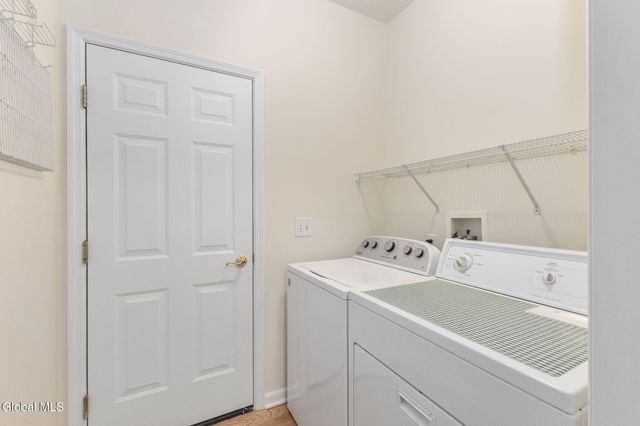 28 Donegal Way, Wilton, NY 12866