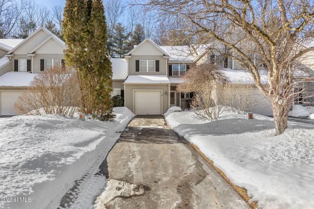 28 Donegal Way, Wilton, NY 12866