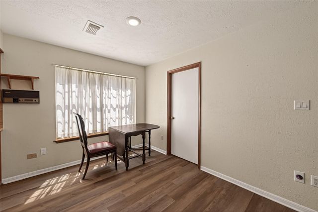 1823 Pinewood Court, Sugar Land, TX 77498