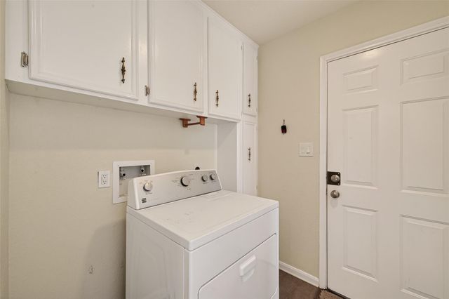 1823 Pinewood Court, Sugar Land, TX 77498