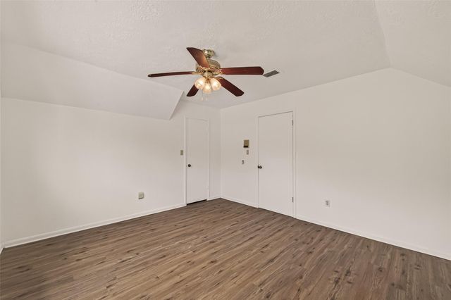 1823 Pinewood Court, Sugar Land, TX 77498