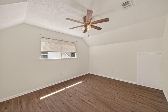 1823 Pinewood Court, Sugar Land, TX 77498