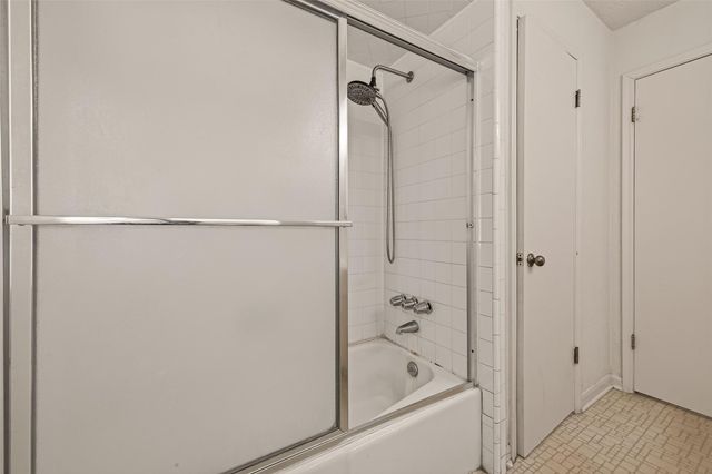 1823 Pinewood Court, Sugar Land, TX 77498