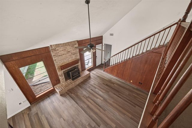 1823 Pinewood Court, Sugar Land, TX 77498