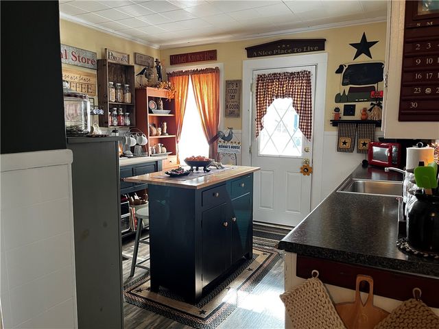 21 Park Avenue, Geneva City, NY 14456