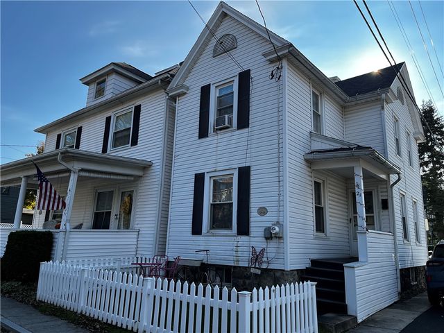 21 Park Avenue, Geneva City, NY 14456