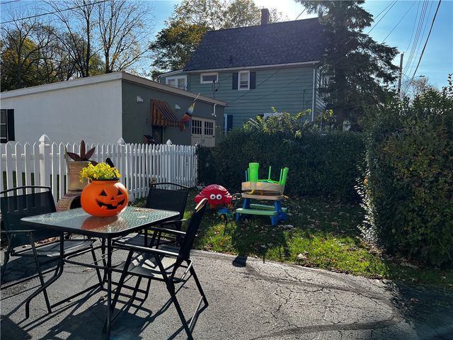 21 Park Avenue, Geneva City, NY 14456