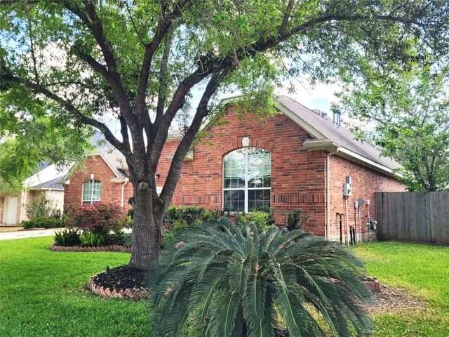 13804 Rose Bay Court, Pearland, TX 77584