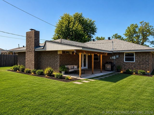 204 E Bass, Yukon, OK 73099