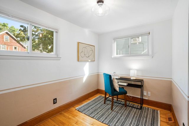2854 N Murray AVENUE, Milwaukee, WI 53211