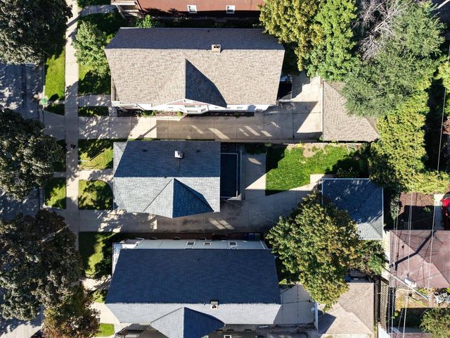 2854 N Murray AVENUE, Milwaukee, WI 53211