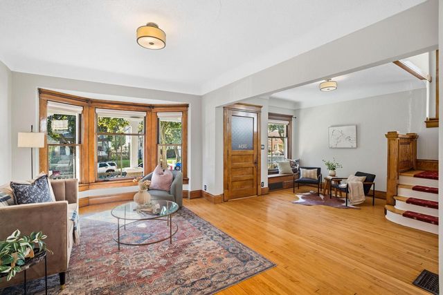 2854 N Murray AVENUE, Milwaukee, WI 53211