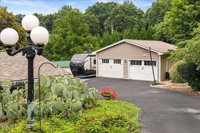193 Taylor Avenue, Elizabethton, TN 37643