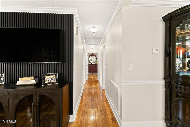 193 Taylor Avenue, Elizabethton, TN 37643