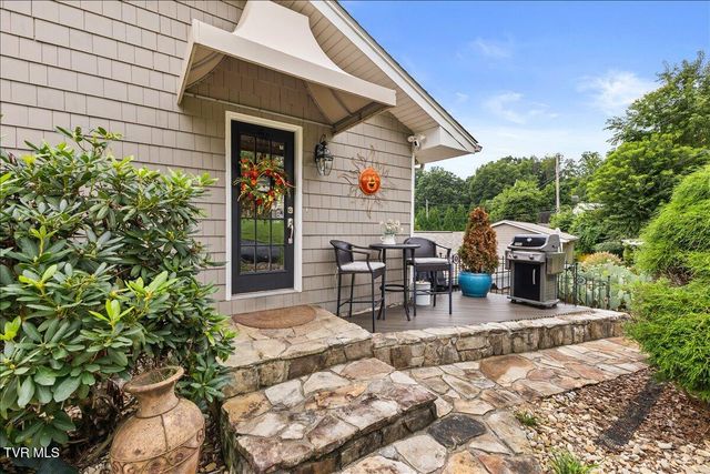 193 Taylor Avenue, Elizabethton, TN 37643