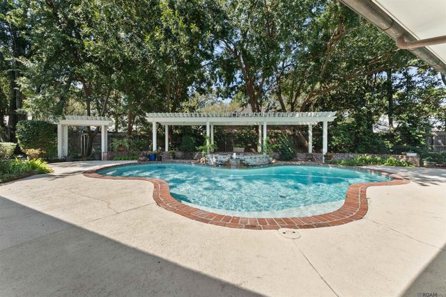 12610 Humphreys Dr, Baton Rouge, LA 70816