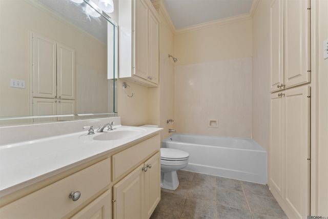 12610 Humphreys Dr, Baton Rouge, LA 70816