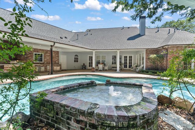 12610 Humphreys Dr, Baton Rouge, LA 70816