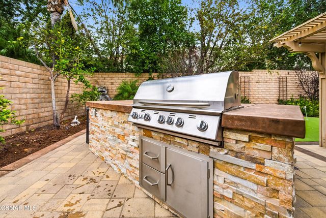 2696 Santa Ynez Avenue, Simi Valley, CA 93063